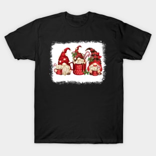 Cute Christmas Gnomes With Hot Cocoa Merry Christmas T-Shirt